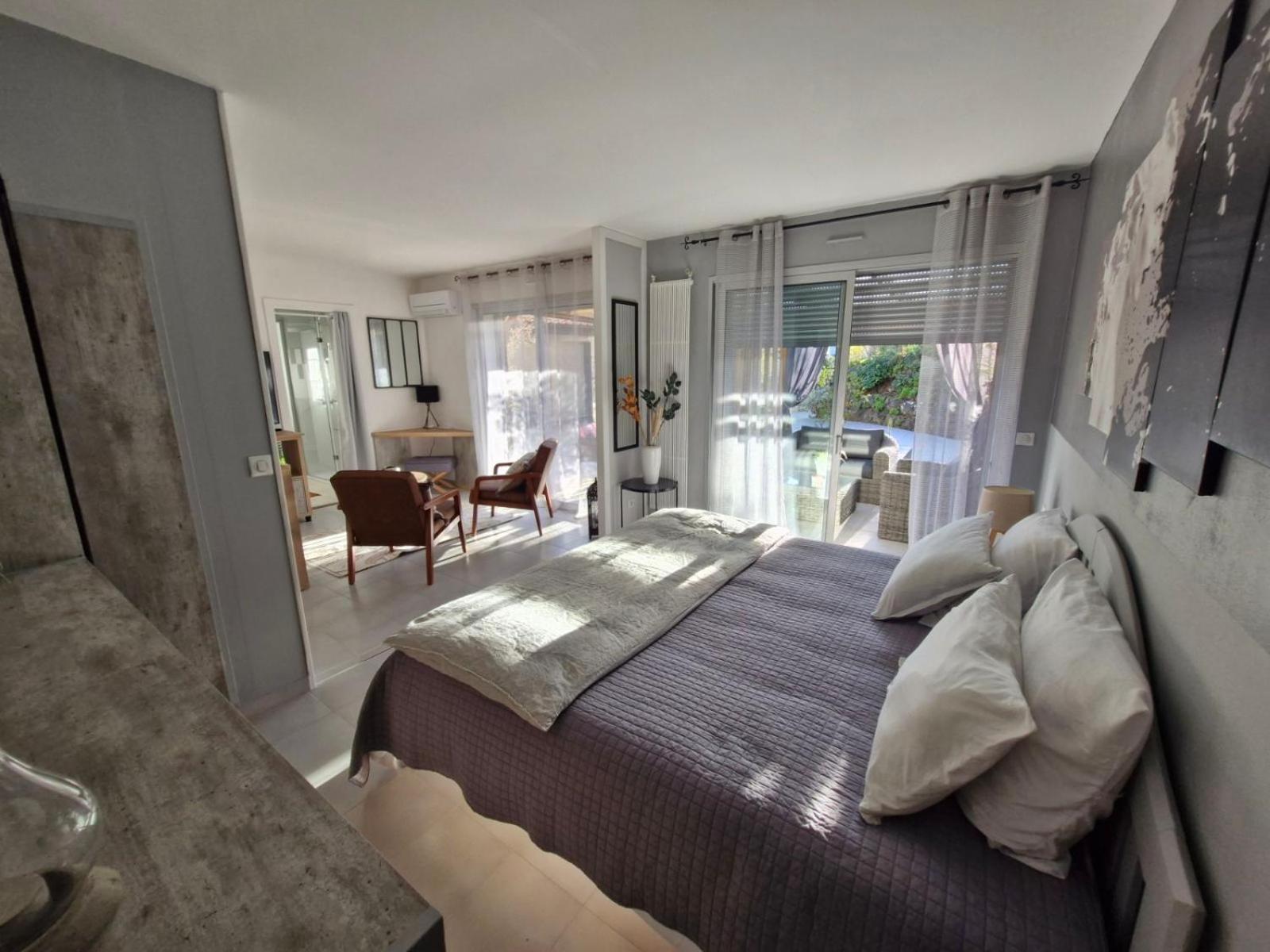 La Demeure Des Cedres & Spa Cap D'Agde (Adults Only) Bagian luar foto