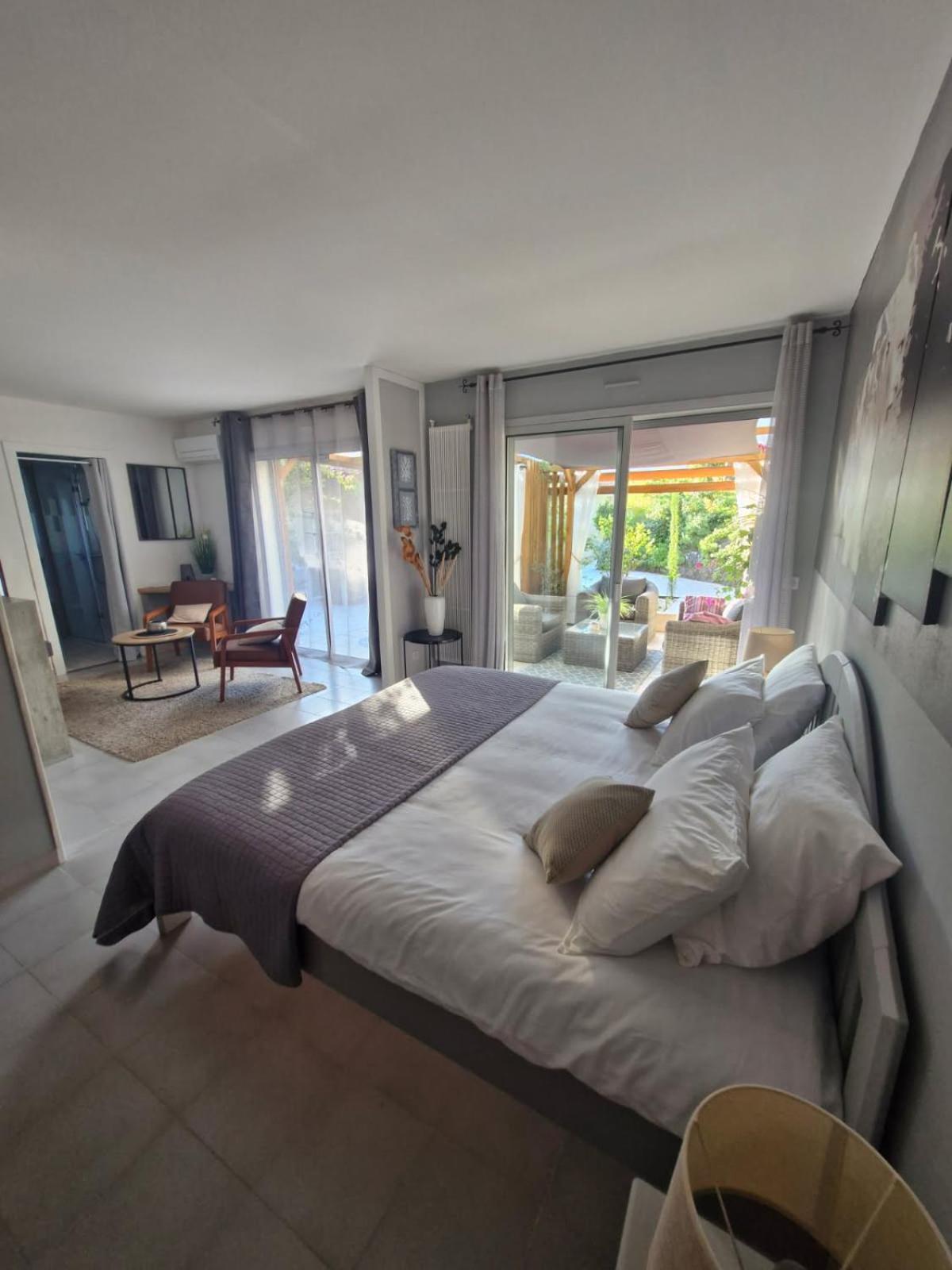La Demeure Des Cedres & Spa Cap D'Agde (Adults Only) Bagian luar foto